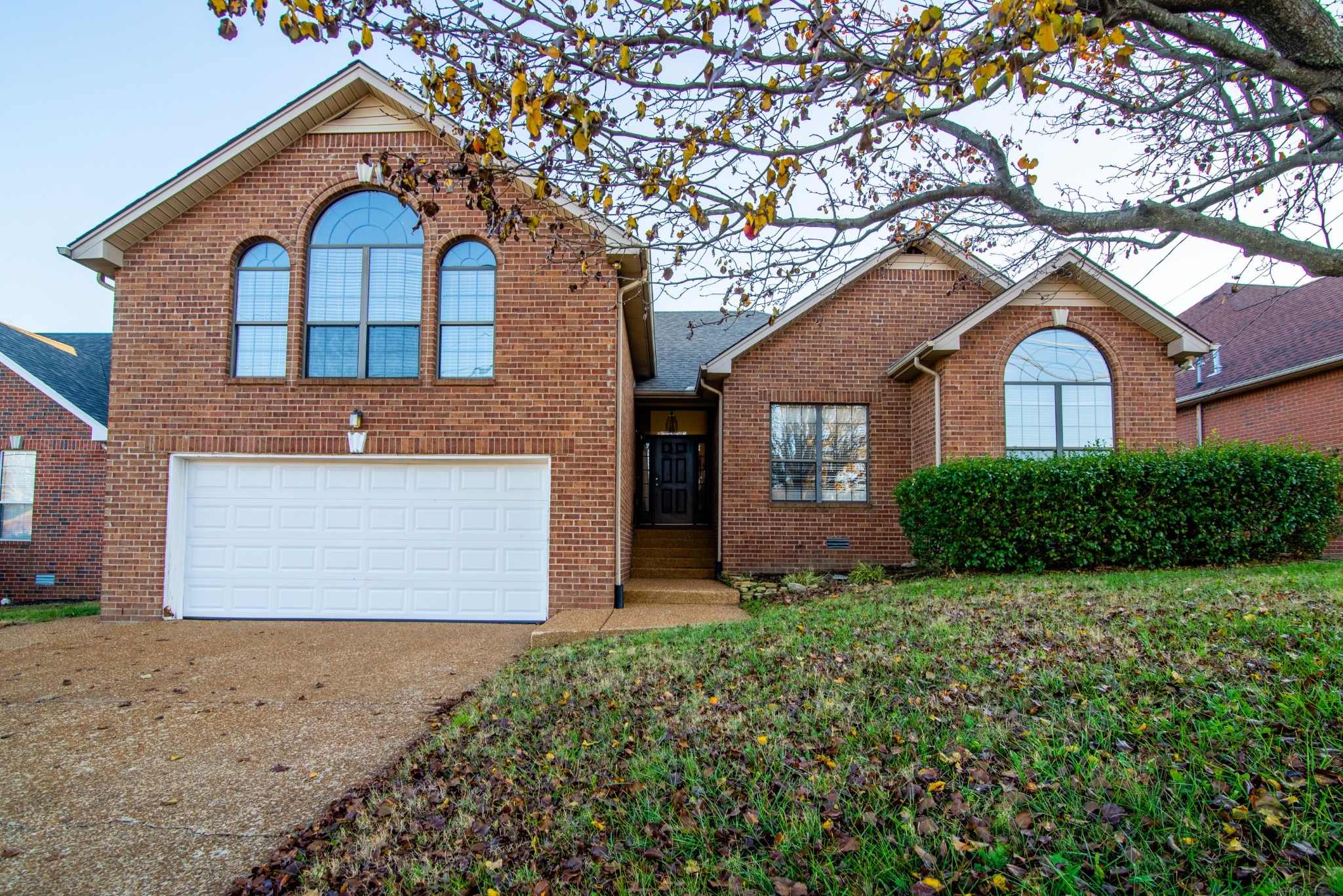 Front exterior of 4229 October Woods Dr. in Antioch, Tennessee